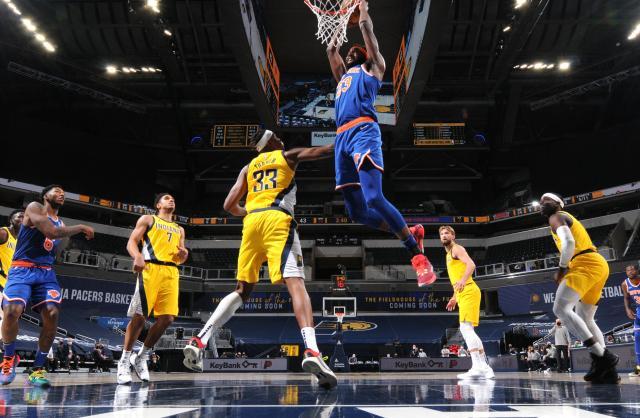 1609665716492017637.jpg Mitchell-Robinson.jpg